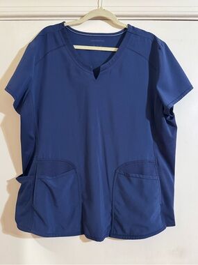 Scrubstar Short Sleeve V-Neck Scrub Top and Pants in Navy